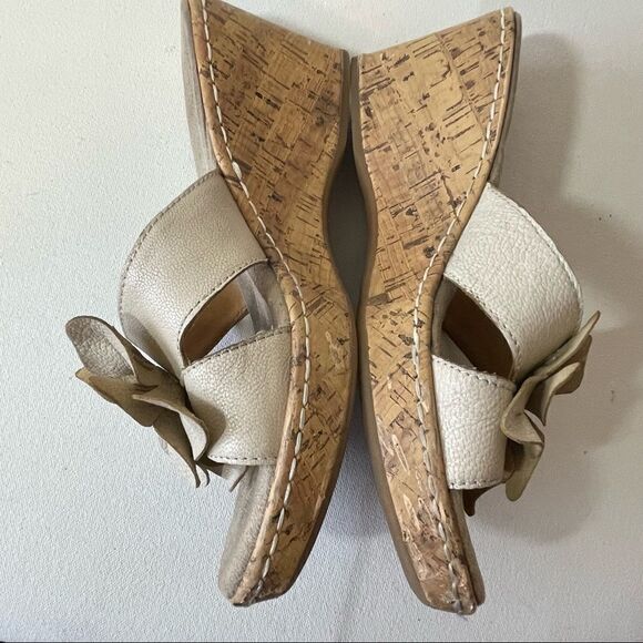 G.H. Bass Women's Ivory Leather Flower Bass wedge Luca Sandals 8.5 - Picture 6 of 11